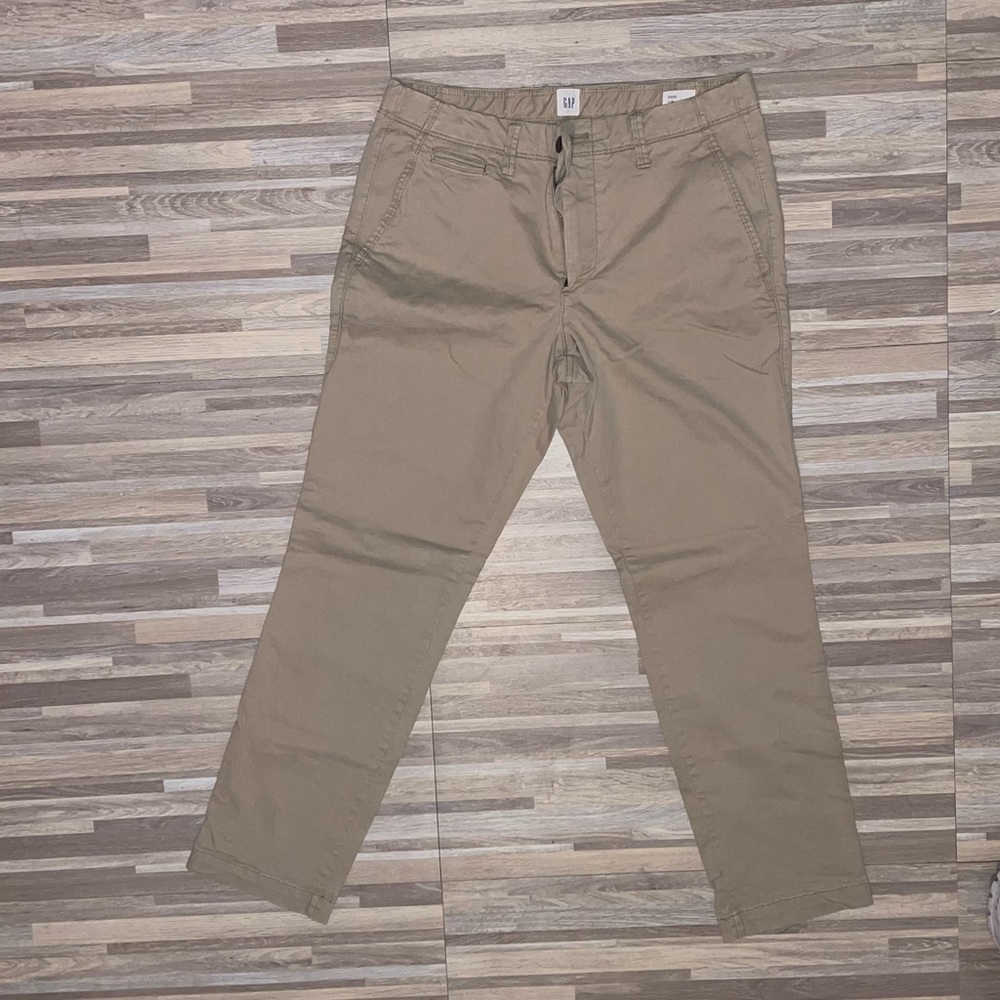 Gap Modern Khakis in Slim Fit